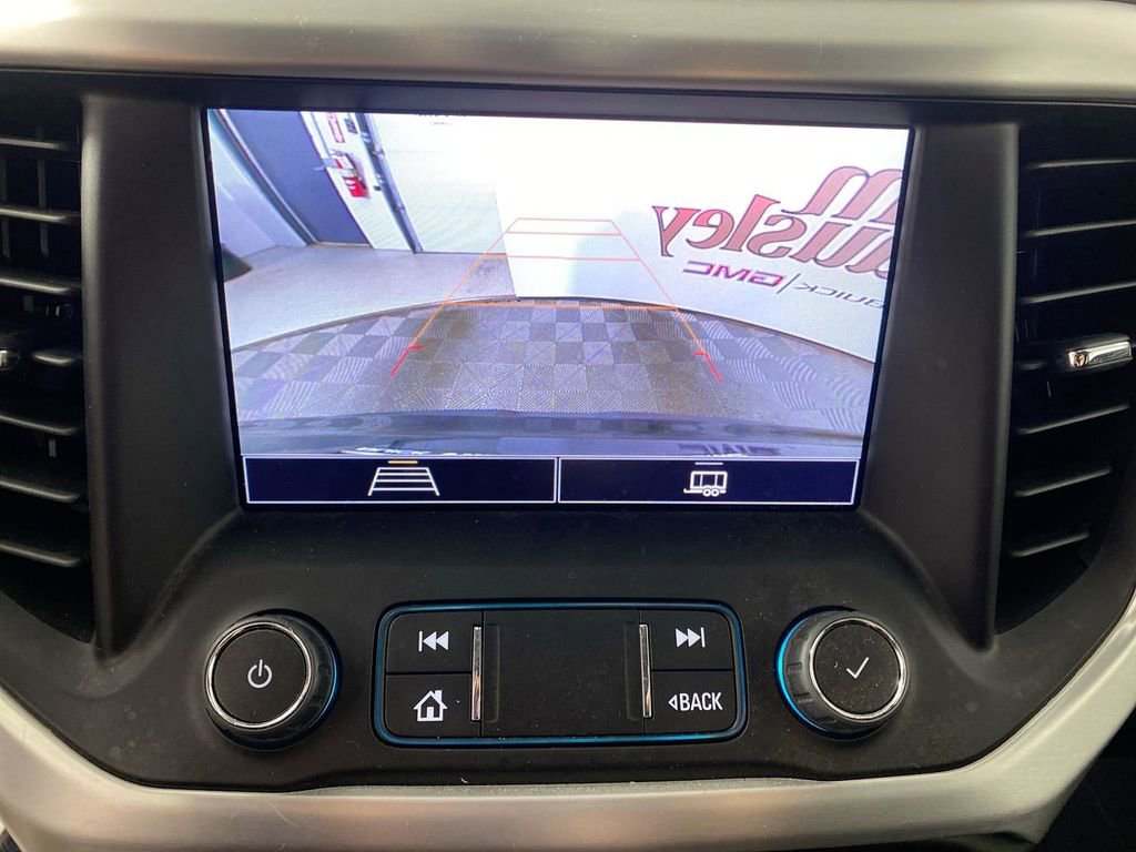 Certified 2023 GMC Acadia SLE w/ Driver Convenience Package image 17