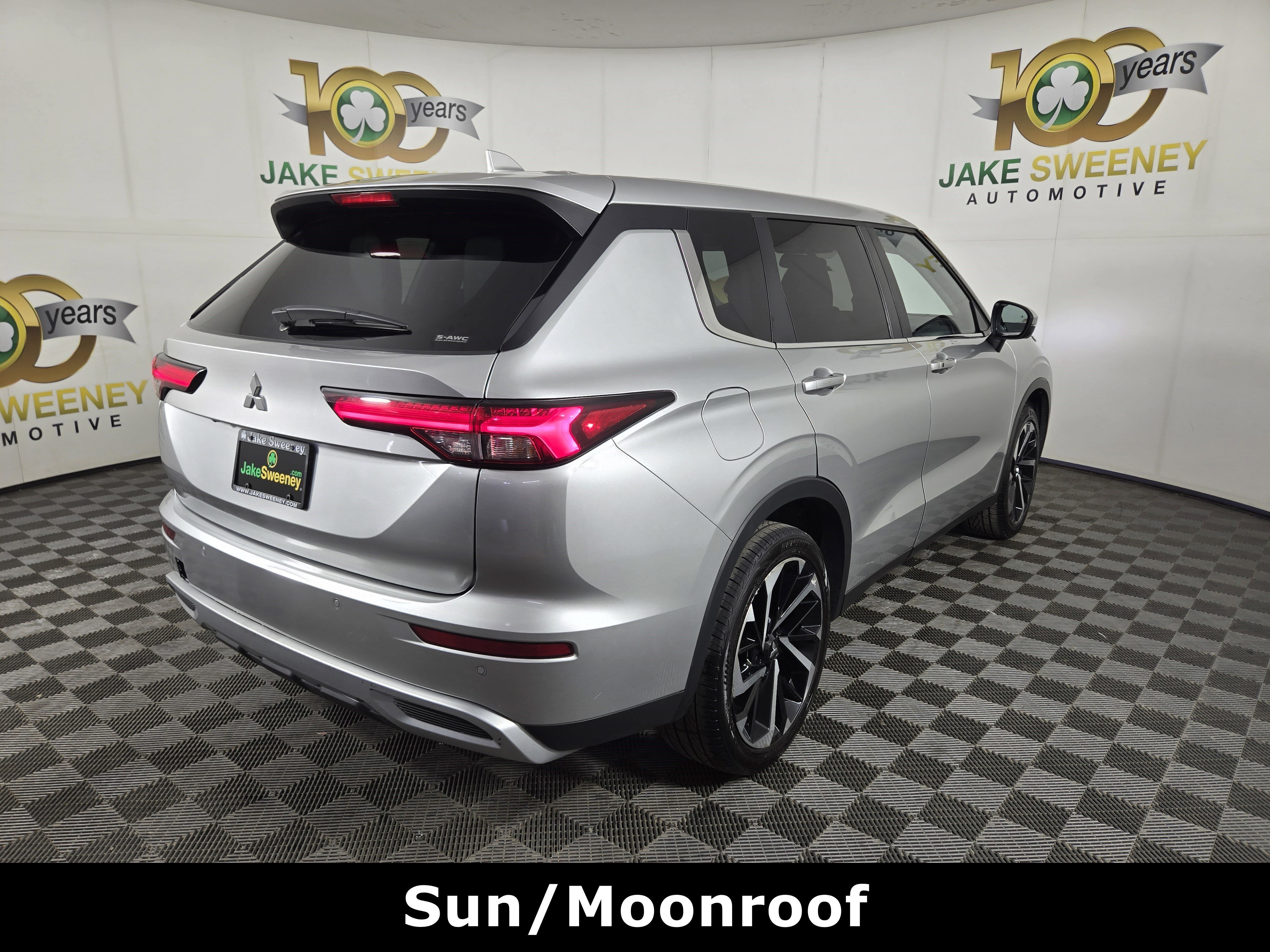 Used 2024 Mitsubishi Outlander SE AWD/4WD image 8