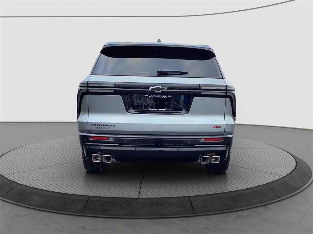 New 2026 Chevrolet Traverse RS w/ LPO, Floor Liner Package image 6