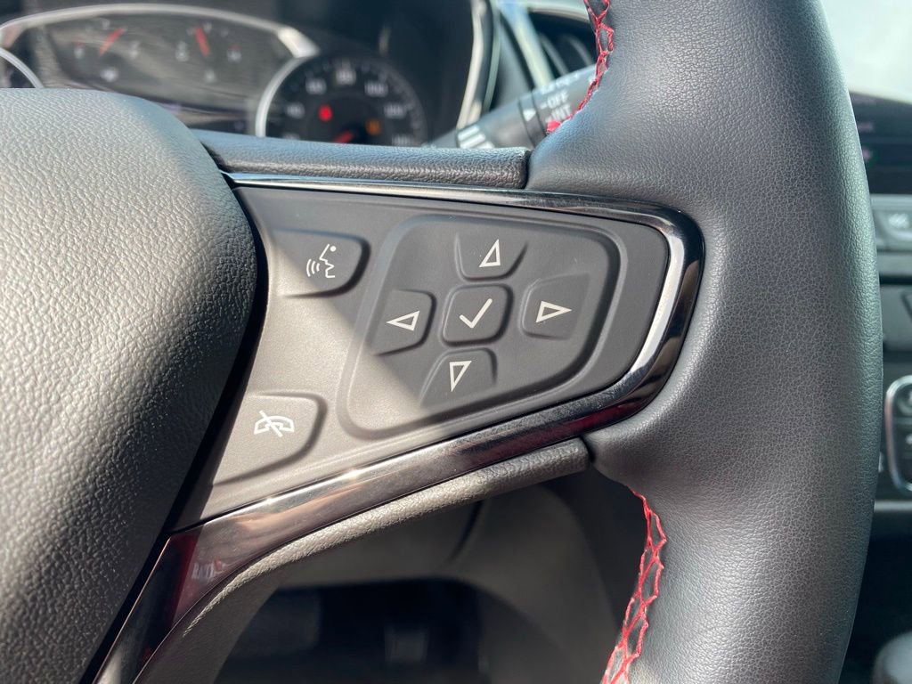 Used 2023 Chevrolet Equinox RS image 19