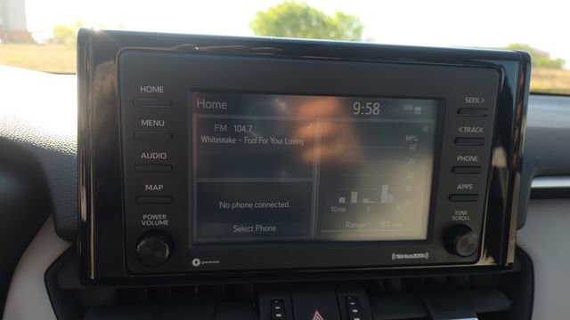 Used 2020 Toyota RAV4 XLE Premium image 20