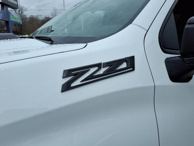 Used 2025 Chevrolet Silverado 1500 LT Trail Boss w/ Convenience Package II image 16