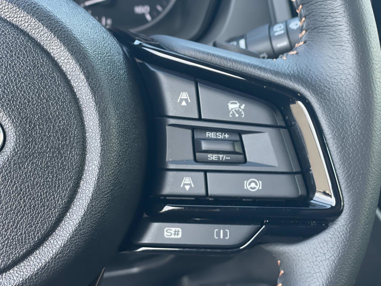 Used 2025 Subaru Forester Sport image 9