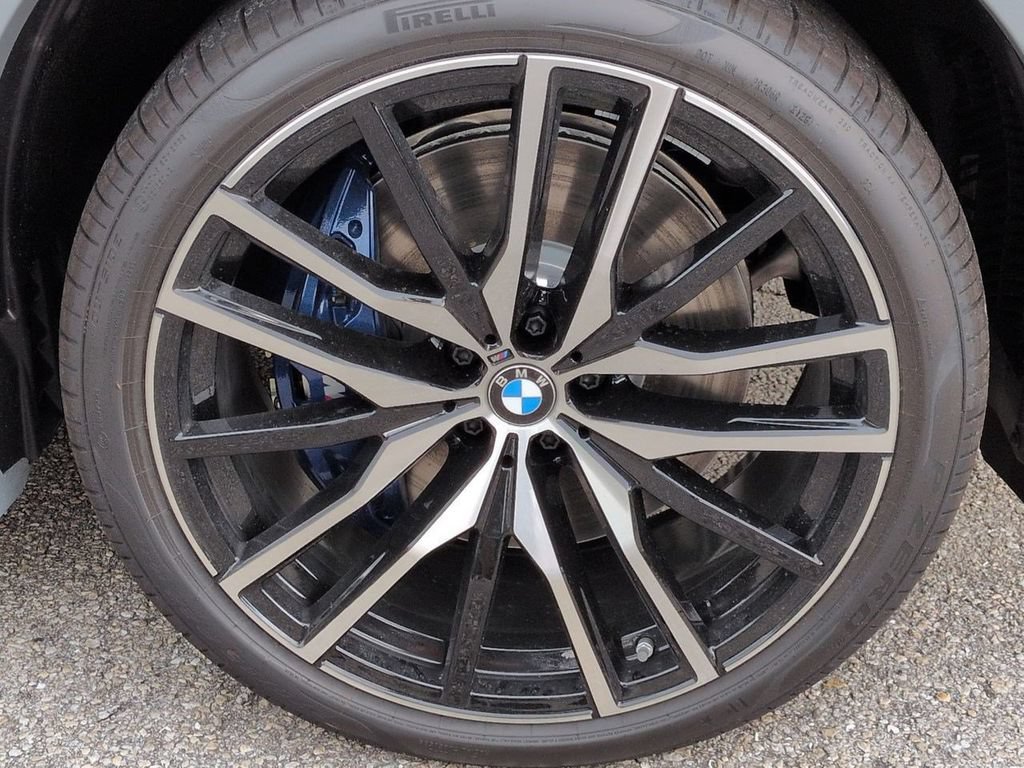 New 2026 BMW X5 M60i w/ Executive Package AWD/4WD image 11