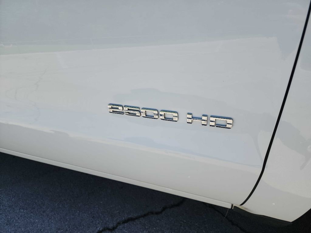 Used 2015 Chevrolet Silverado 2500 LT RWD image 12
