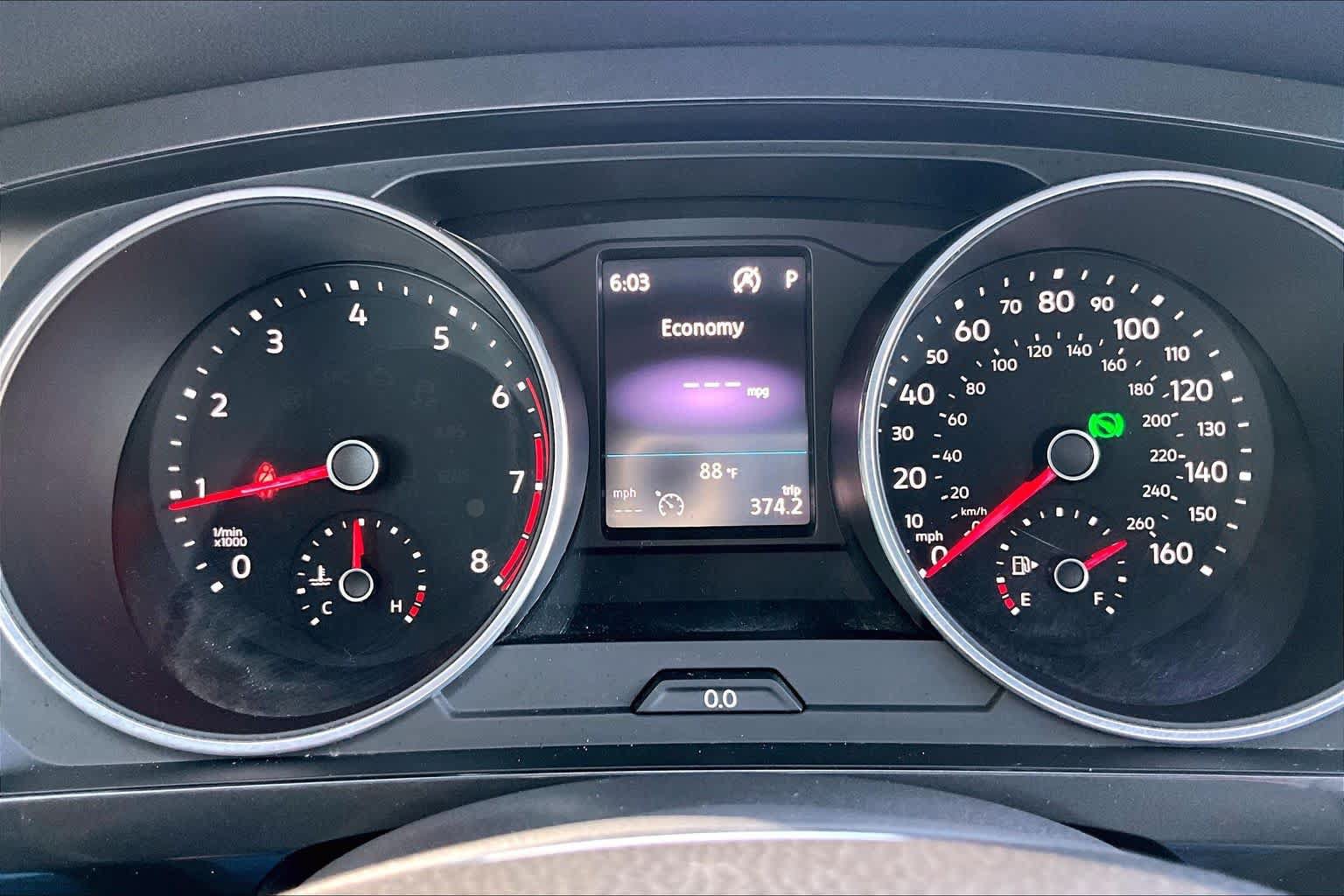Used 2018 Volkswagen Tiguan SE FWD image 26