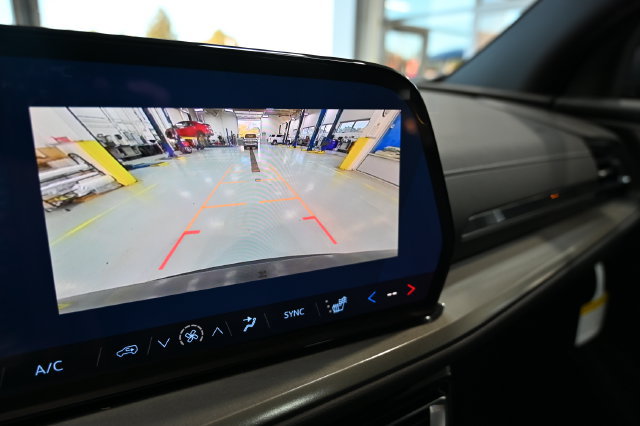 New 2027 Chevrolet Traverse LT w/ LPO, Floor Liner Package FWD image 17