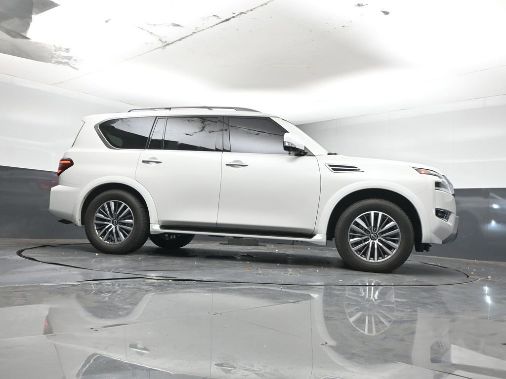 Used 2023 Nissan Armada SL w/ Captain's Chairs Package image 15