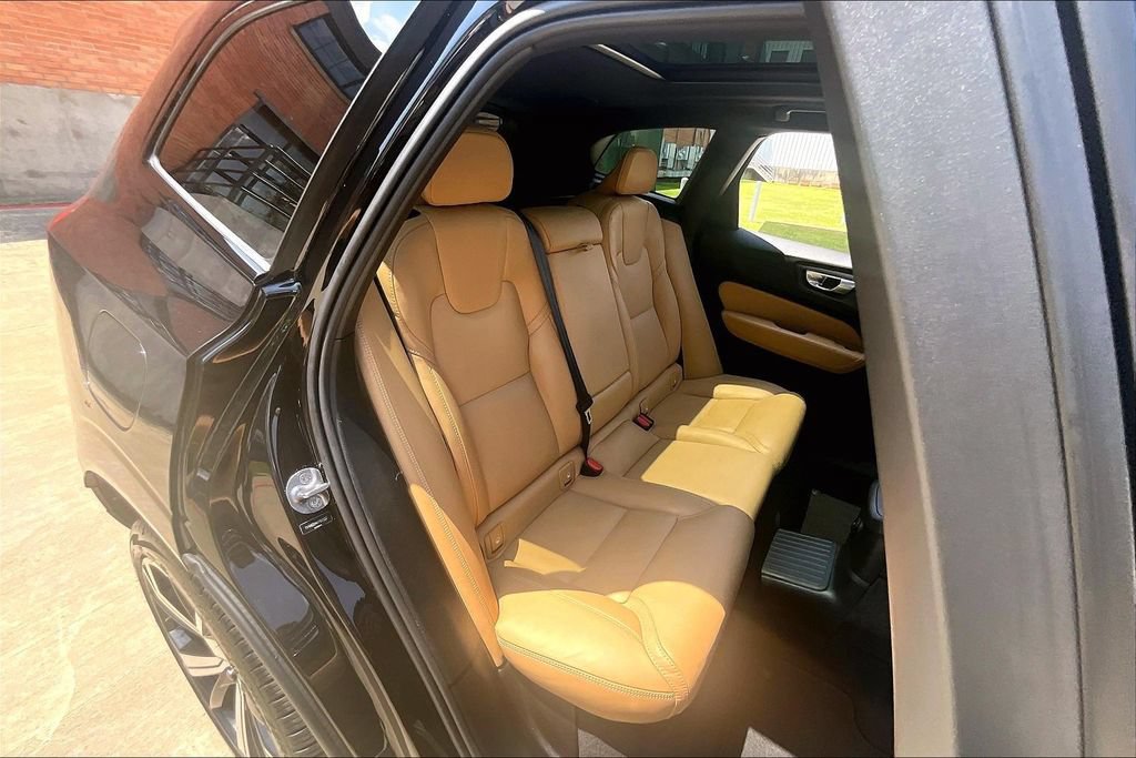 Used 2024 Volvo XC60 T8 Ultimate w/ Protection Package Premier AWD/4WD image 37