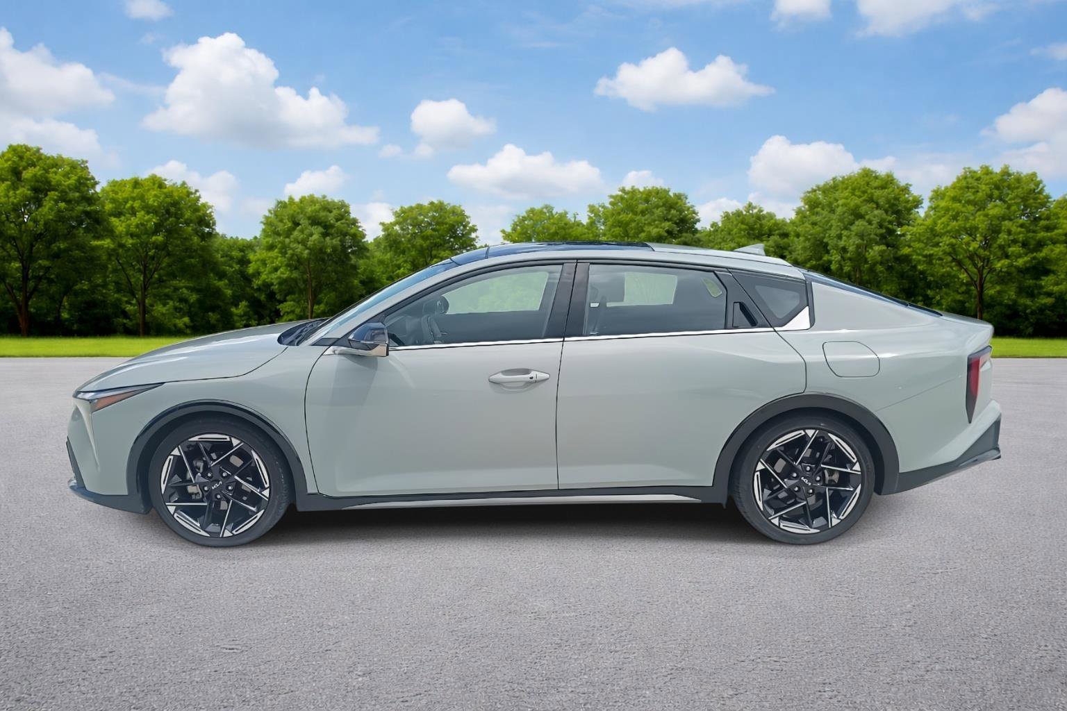 Used 2025 Kia K4 GT-Line w/ GT-Line Sunroof Package FWD image 4