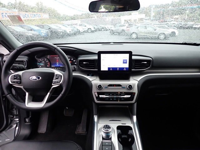 Certified 2023 Ford Explorer XLT w/ Equipment Group 202A image 20