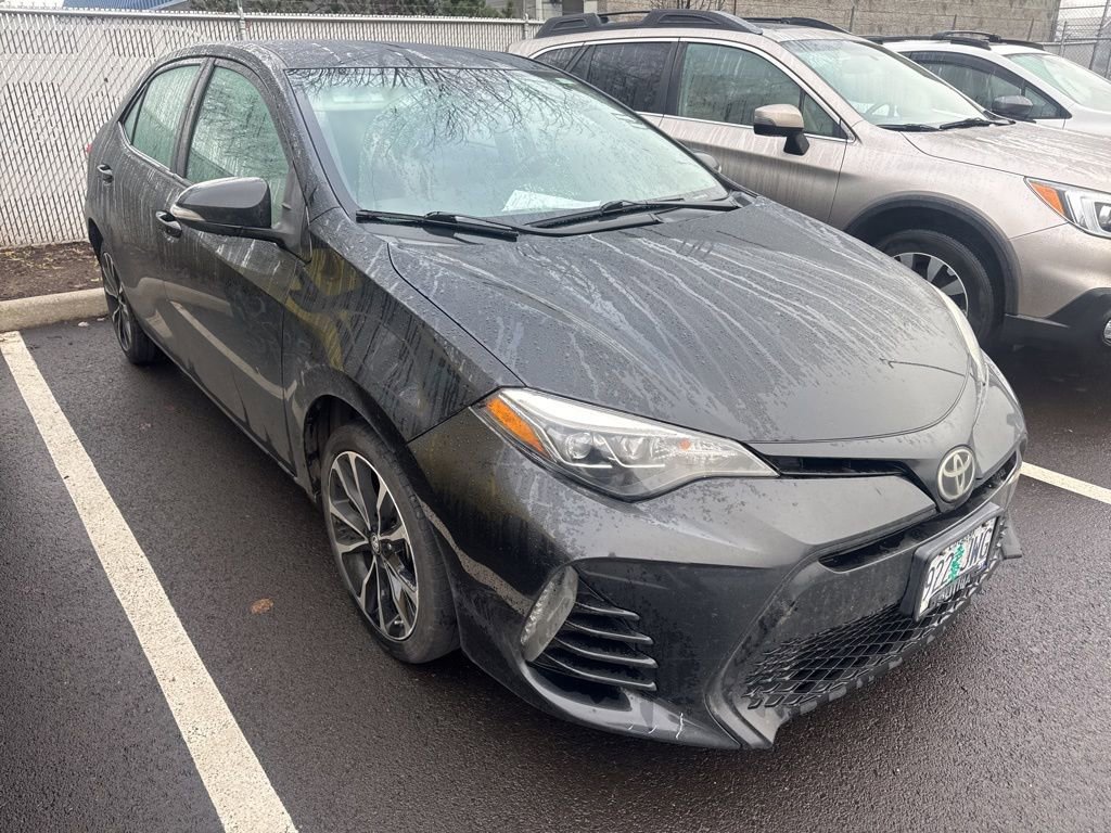 Used 2017 Toyota Corolla L image 4