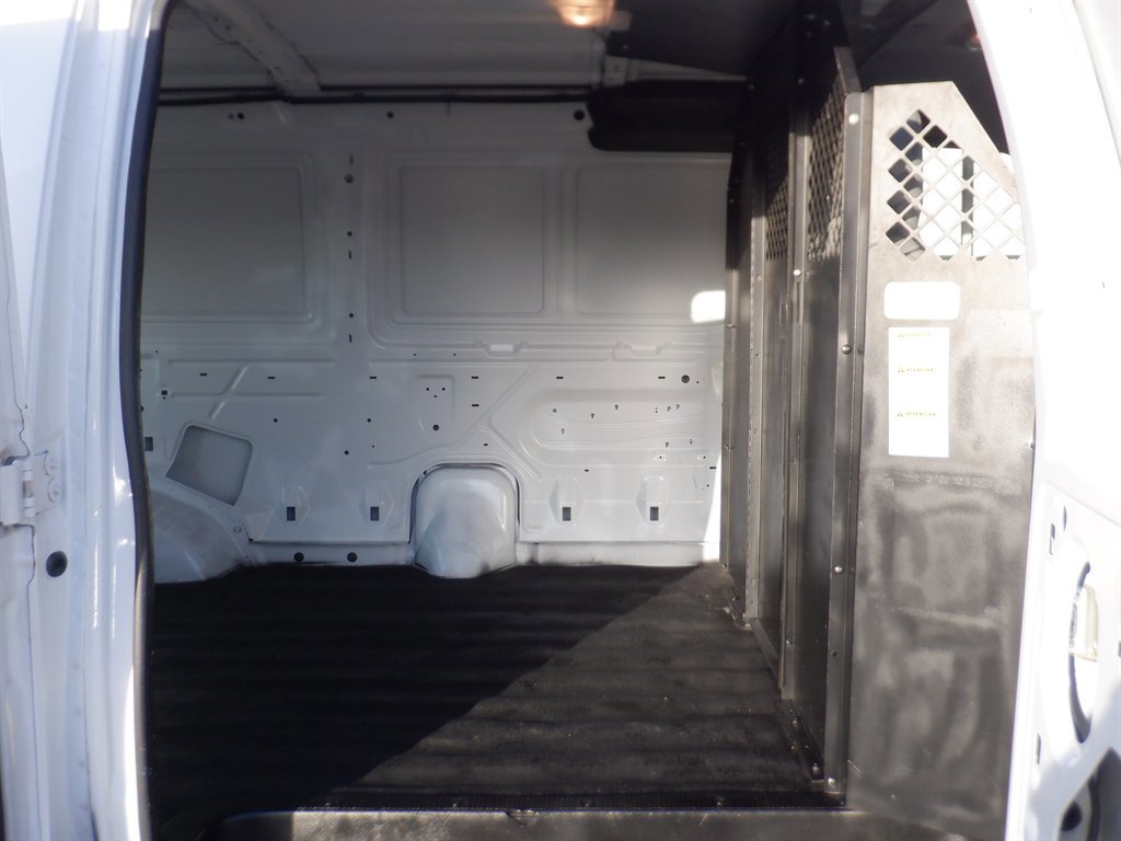 Used 2014 Ford E-250 and Econoline 250 w/ Commercial Cargo Van Package image 10
