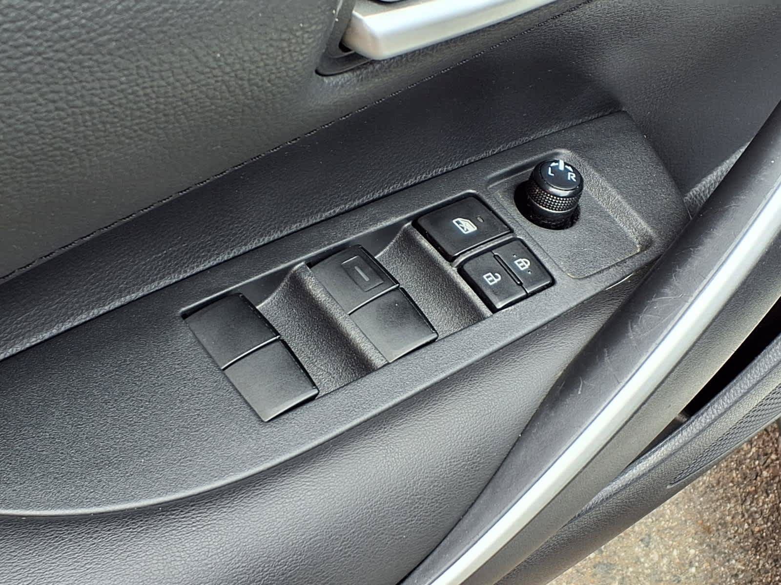 Certified 2020 Toyota Corolla SE w/ Carpet Mat Package (TMS) FWD image 13