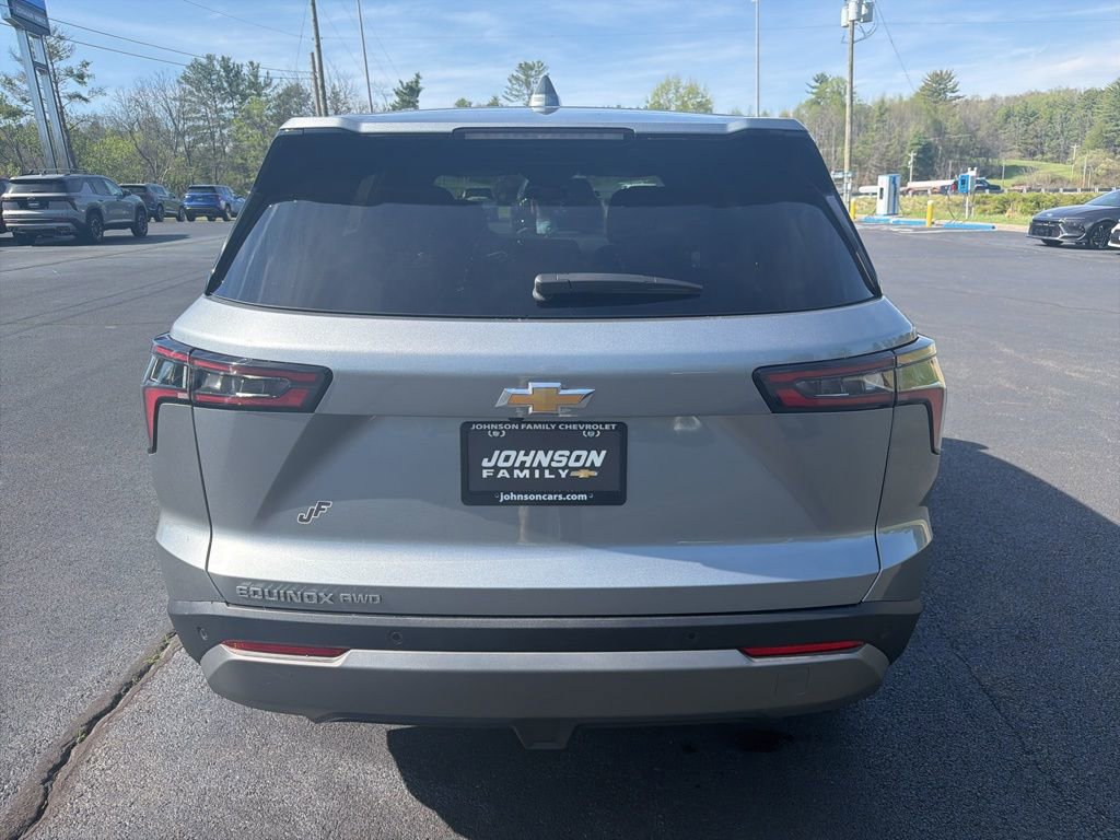 New 2026 Chevrolet Equinox LT image 6