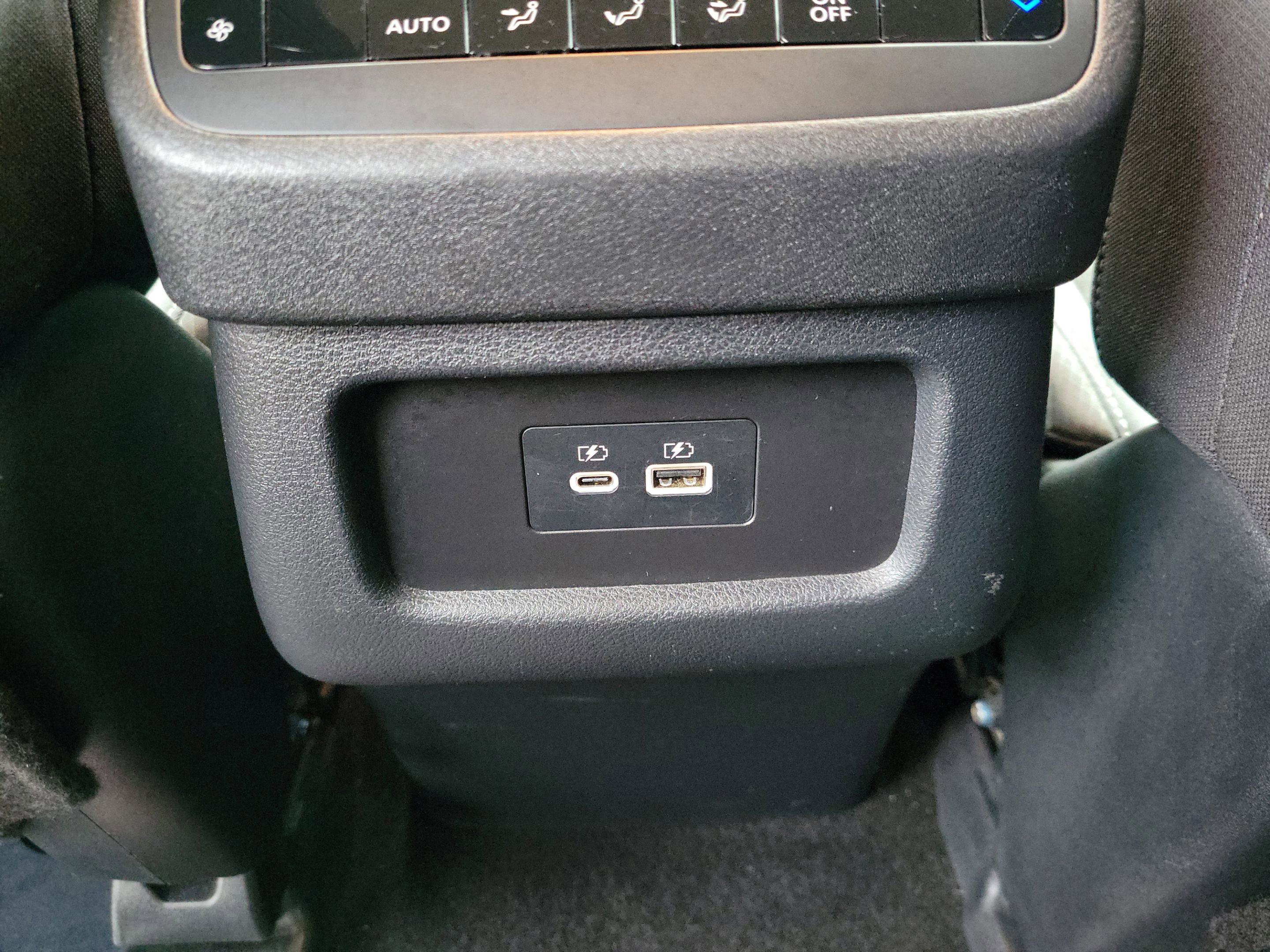 Certified 2025 Nissan Pathfinder SV image 16