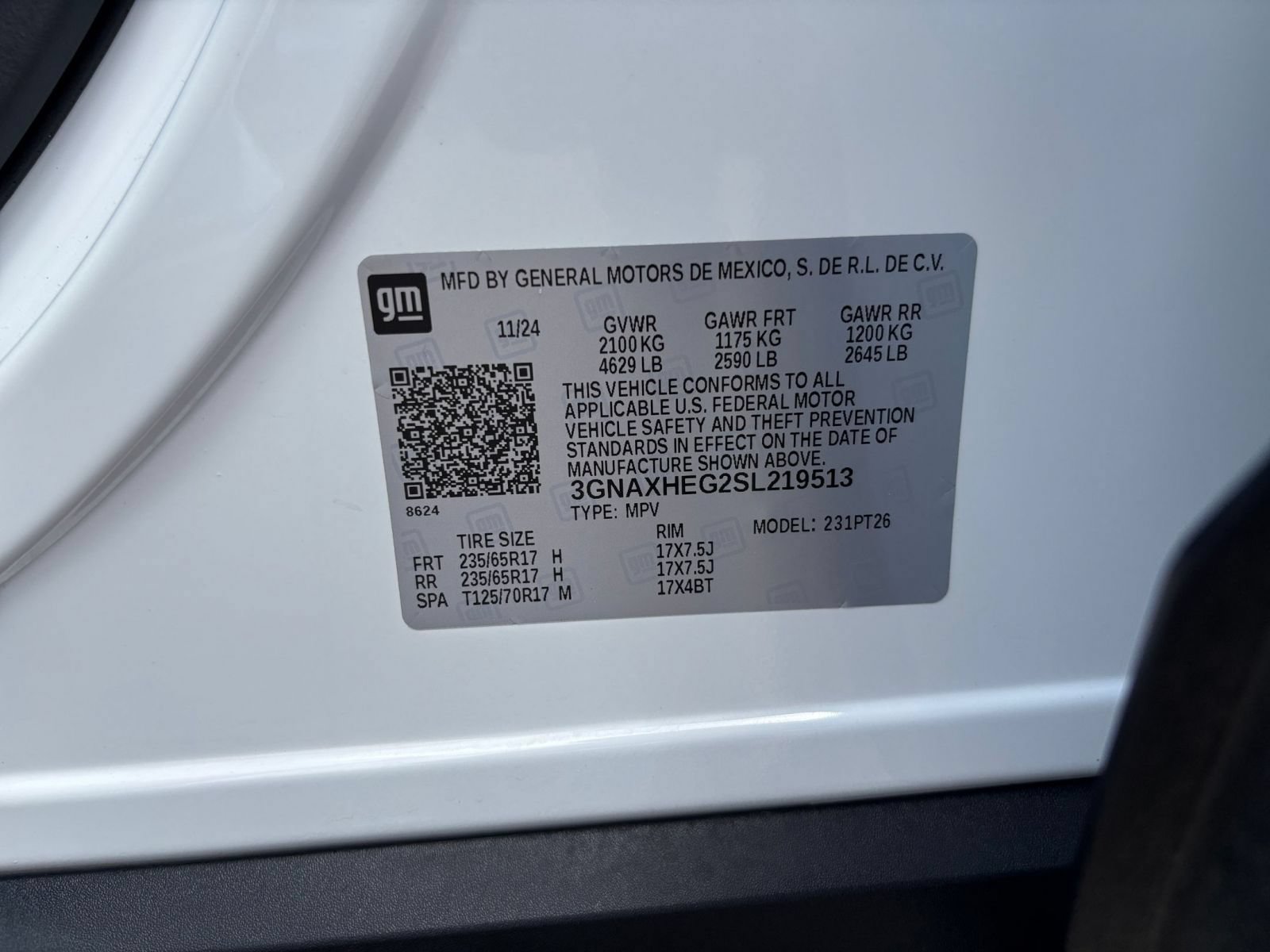 Used 2025 Chevrolet Equinox LT FWD image 29