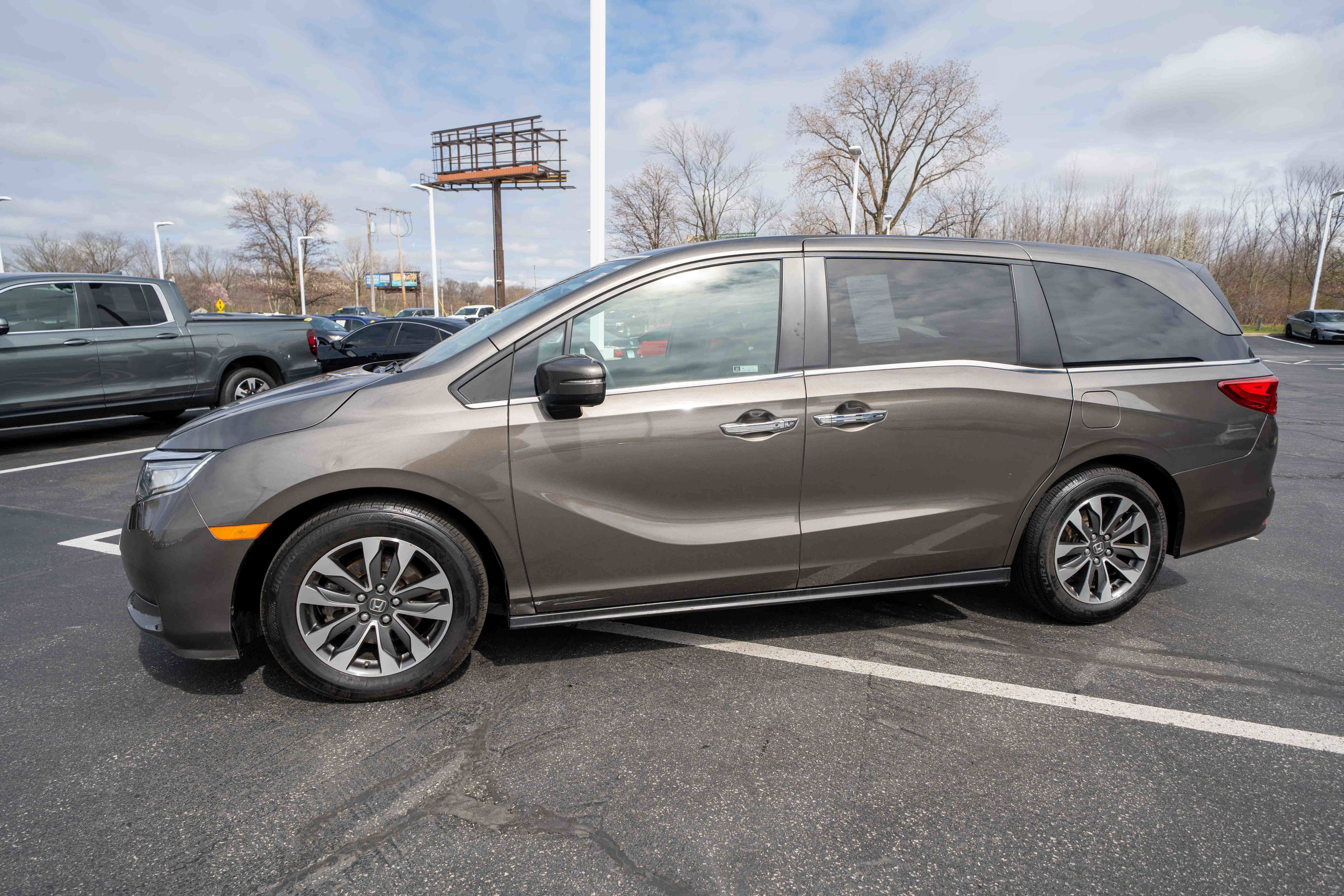 Certified 2023 Honda Odyssey EX-L image 3