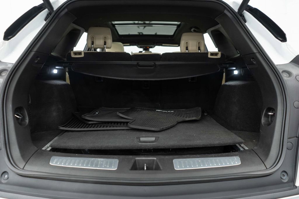 Used 2017 Cadillac XT5 Luxury w/ Driver Awareness Package image 30