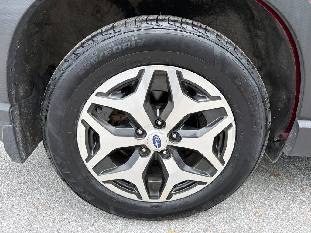 Used 2020 Subaru Forester Premium AWD/4WD image 17