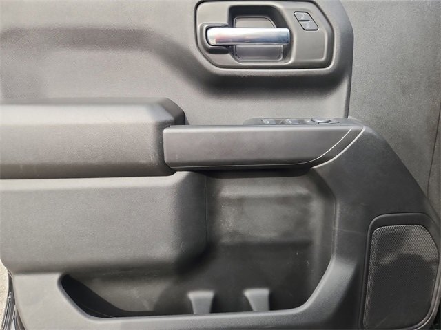 Used 2025 Chevrolet Silverado 1500 Custom image 21