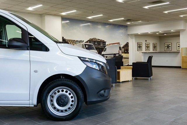 Used 2023 Mercedes-Benz Sprinter 3500 image 13