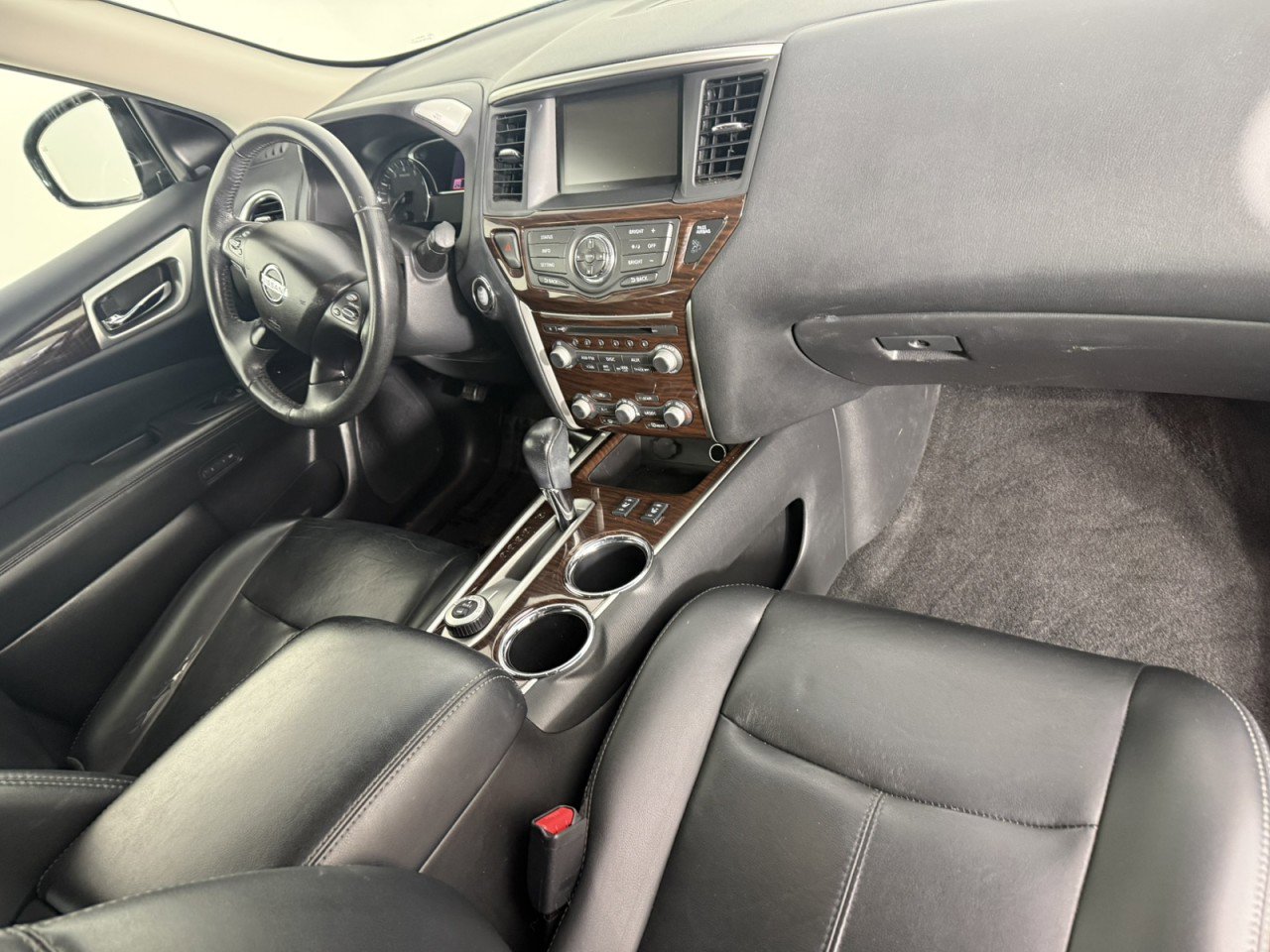 Used 2016 Nissan Pathfinder SL AWD/4WD image 11
