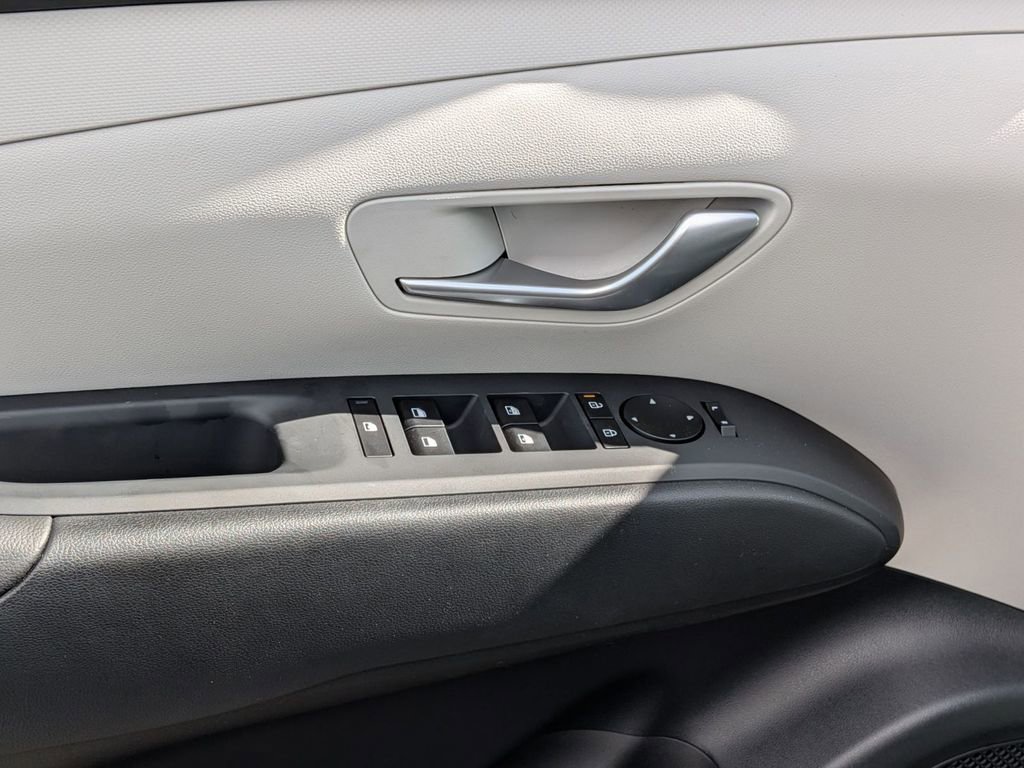 New 2026 Hyundai Tucson SEL image 13