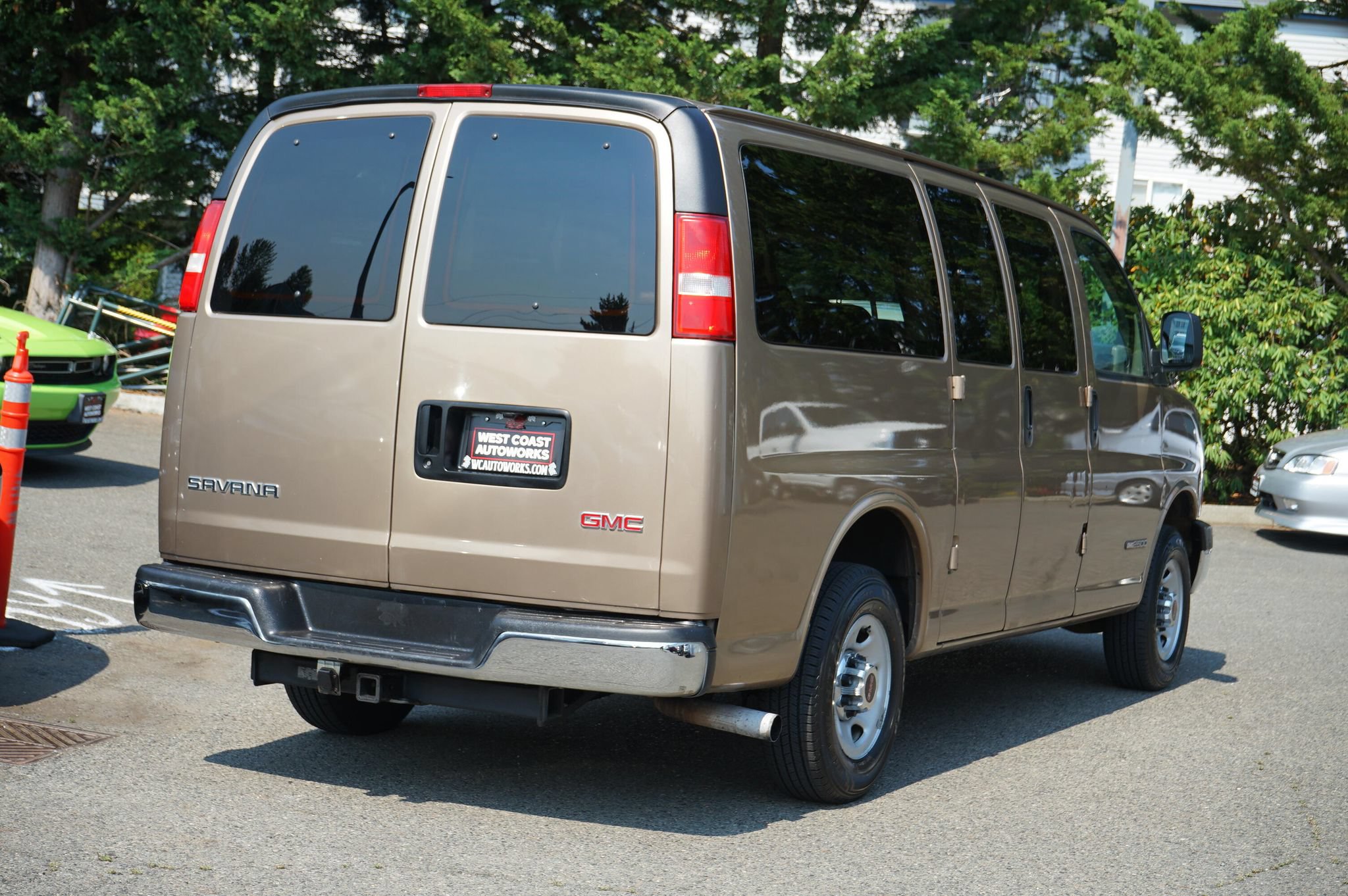 Used 2003 GMC Savana 2500 Passenger w/ Sle Preferred Equipment Group RWD image 5
