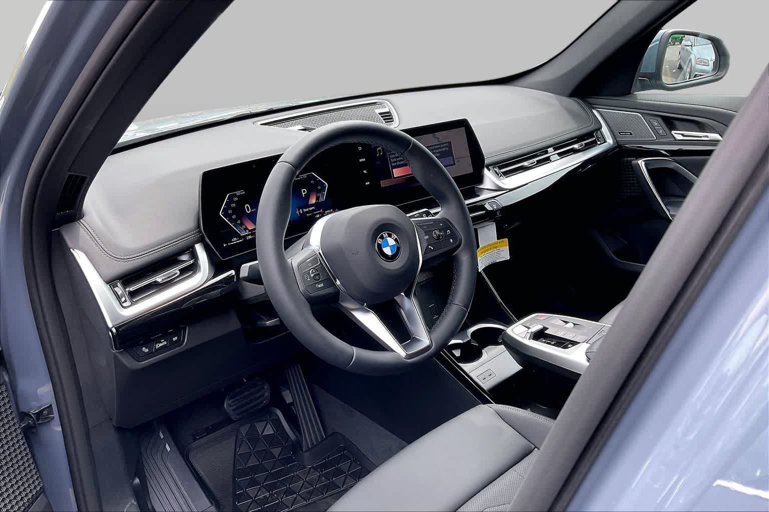 Used 2026 BMW X1 xDrive28i w/ Convenience Package AWD/4WD image 9