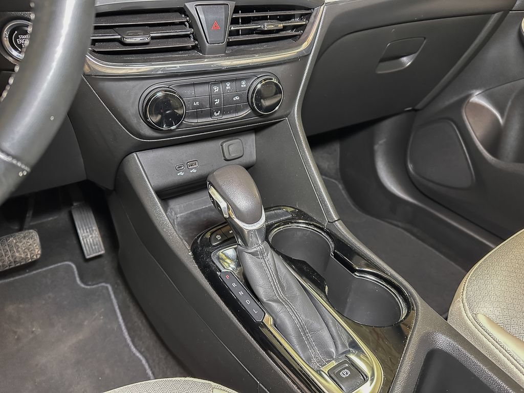 Used 2024 Buick Encore GX Preferred AWD/4WD image 38