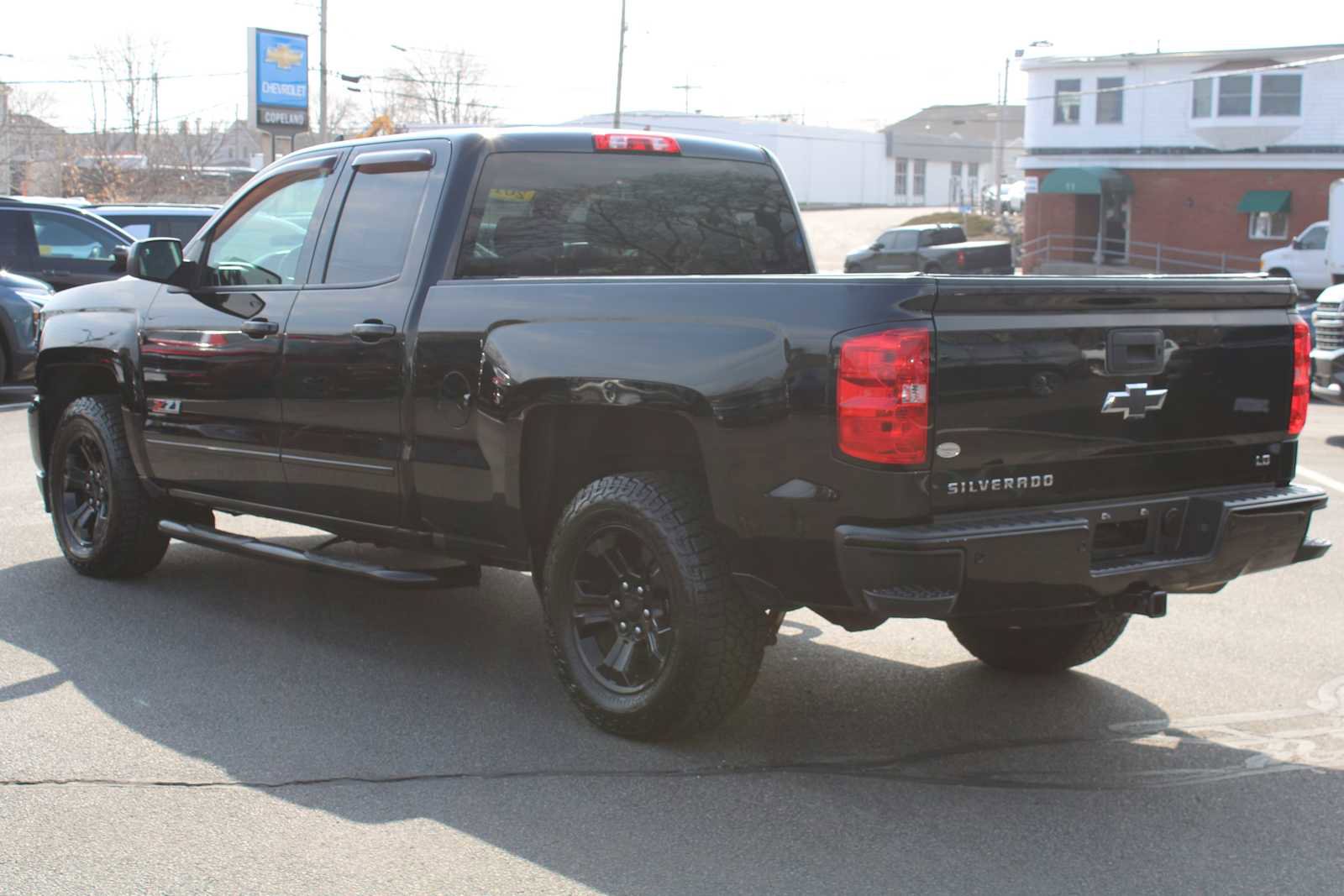 Used 2019 Chevrolet Silverado 1500 LT w/ All Star Edition image 5