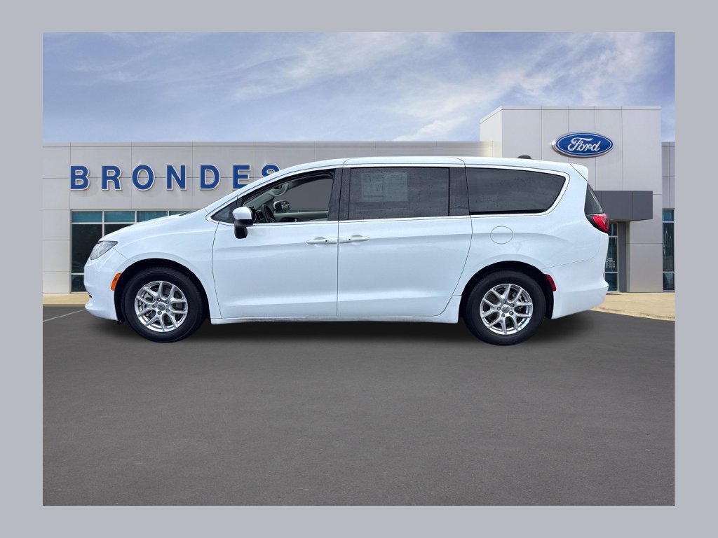 Used 2023 Chrysler Voyager LX