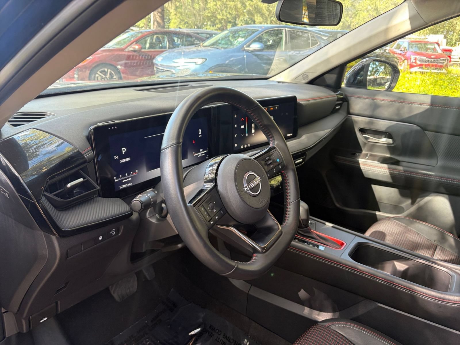 Used 2026 Nissan Kicks SR FWD image 32