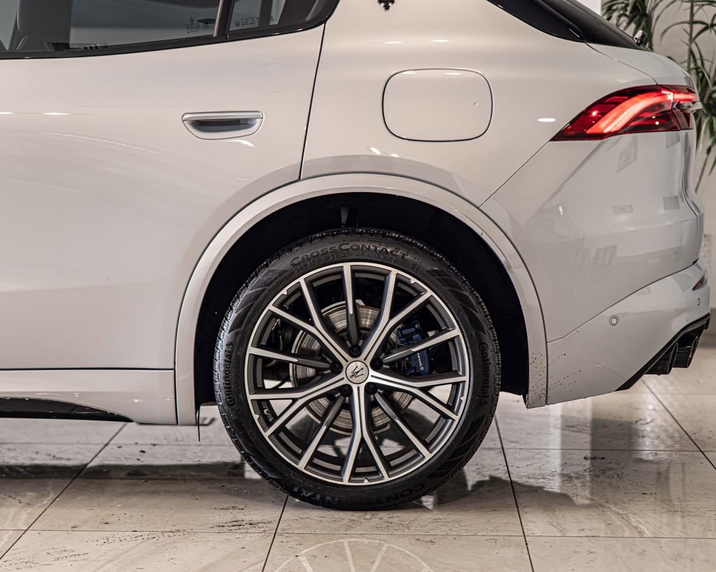 Used 2023 Maserati Grecale Modena image 7