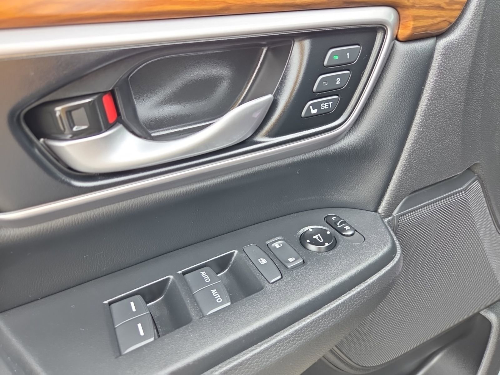 Used 2021 Honda CR-V EX-L image 18