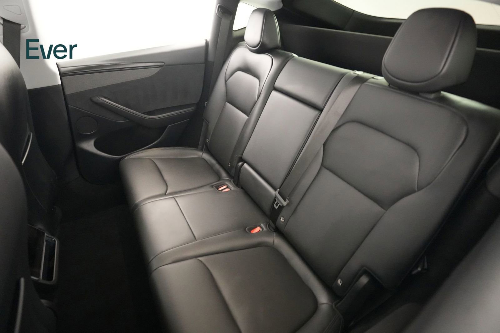 Used 2026 Tesla Model Y 2WD image 24