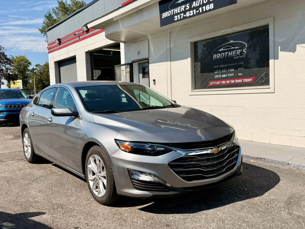 Used 2025 Chevrolet Malibu LT FWD image 7