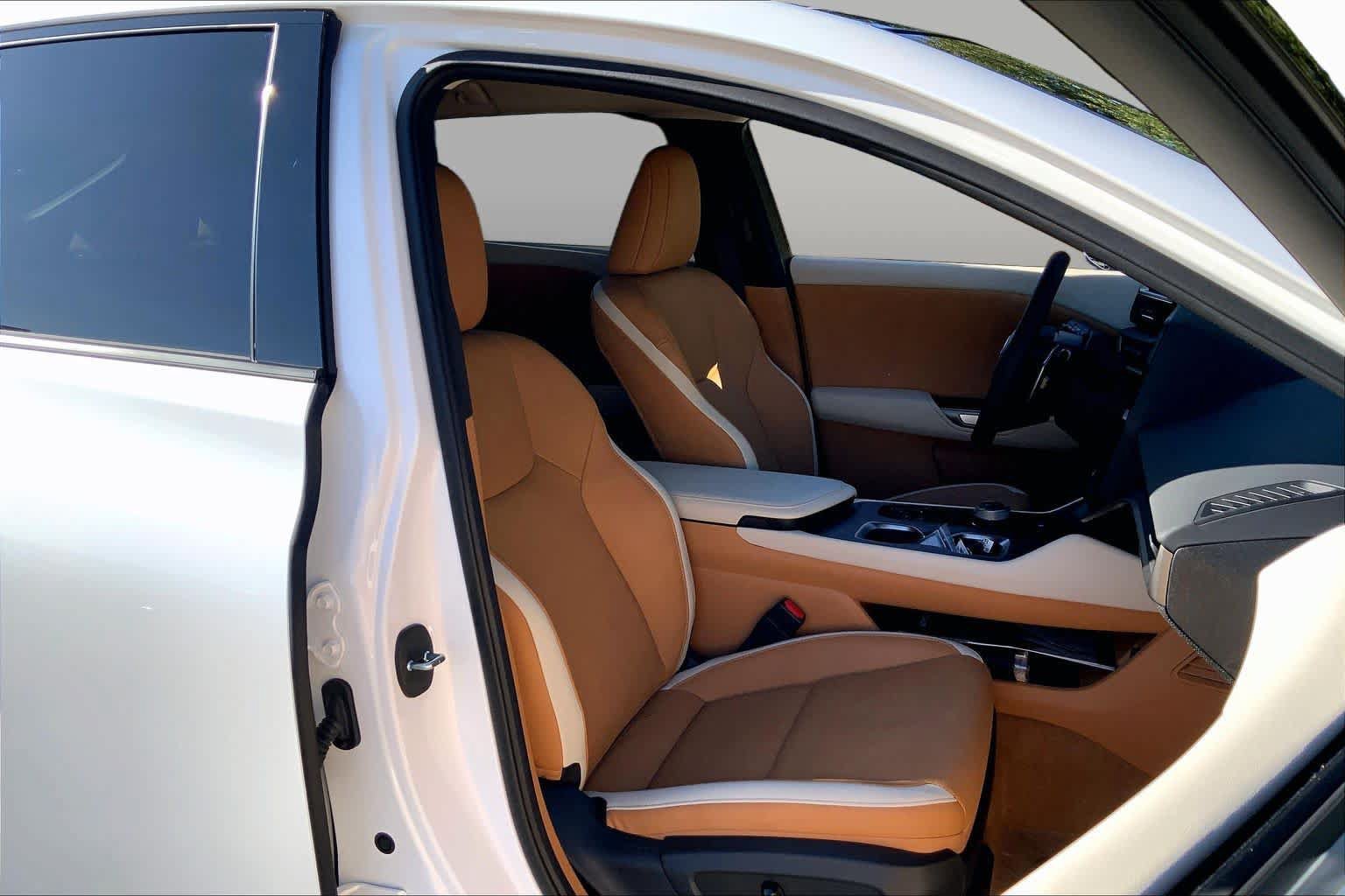 Used 2026 Lexus RZ 450e AWD w/ Technology Package image 8