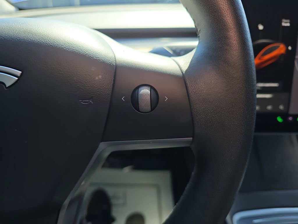 Used 2021 Tesla Model 3 Standard Range Plus image 22