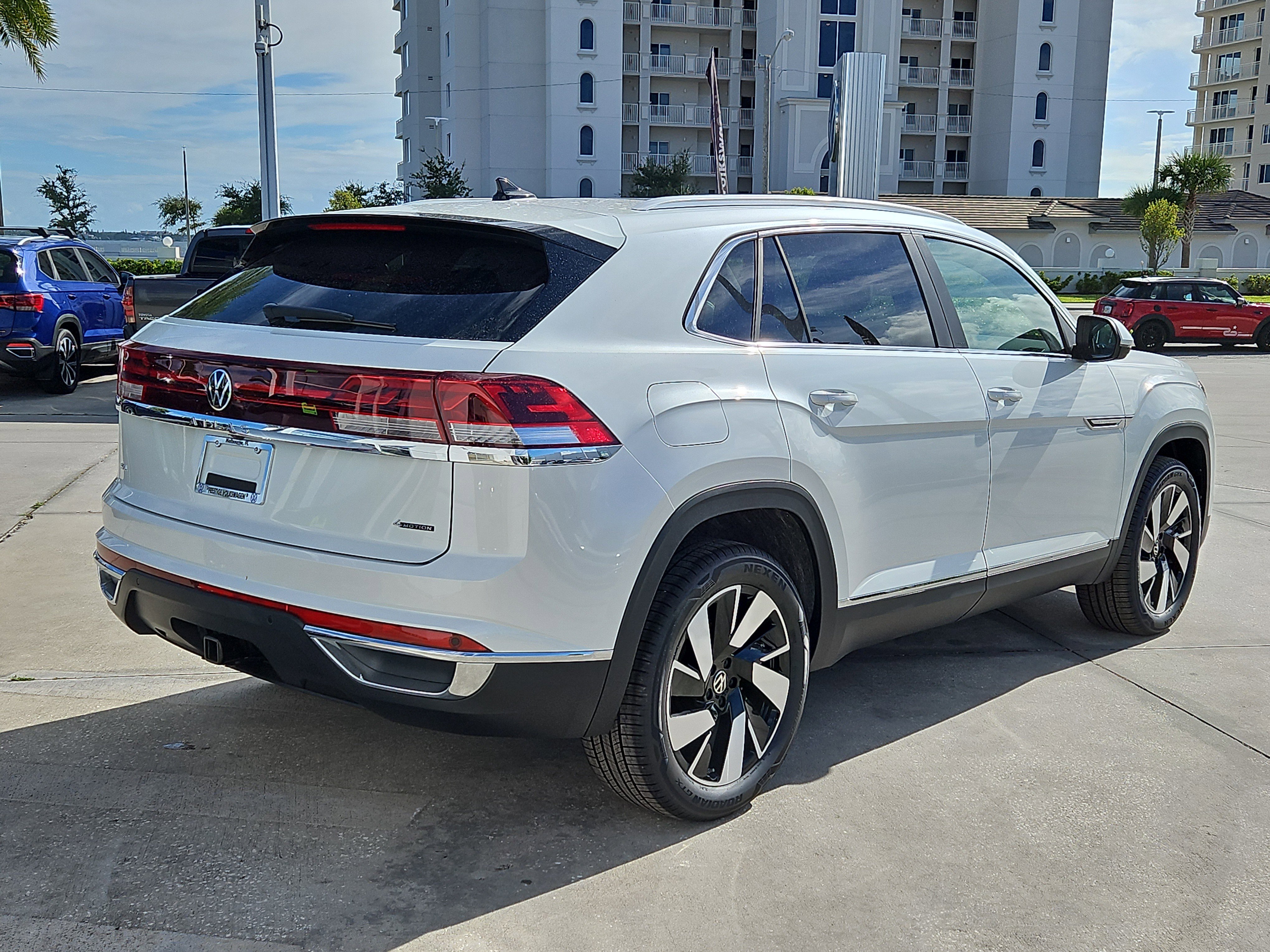 New 2026 Volkswagen Atlas Cross Sport SEL image 4