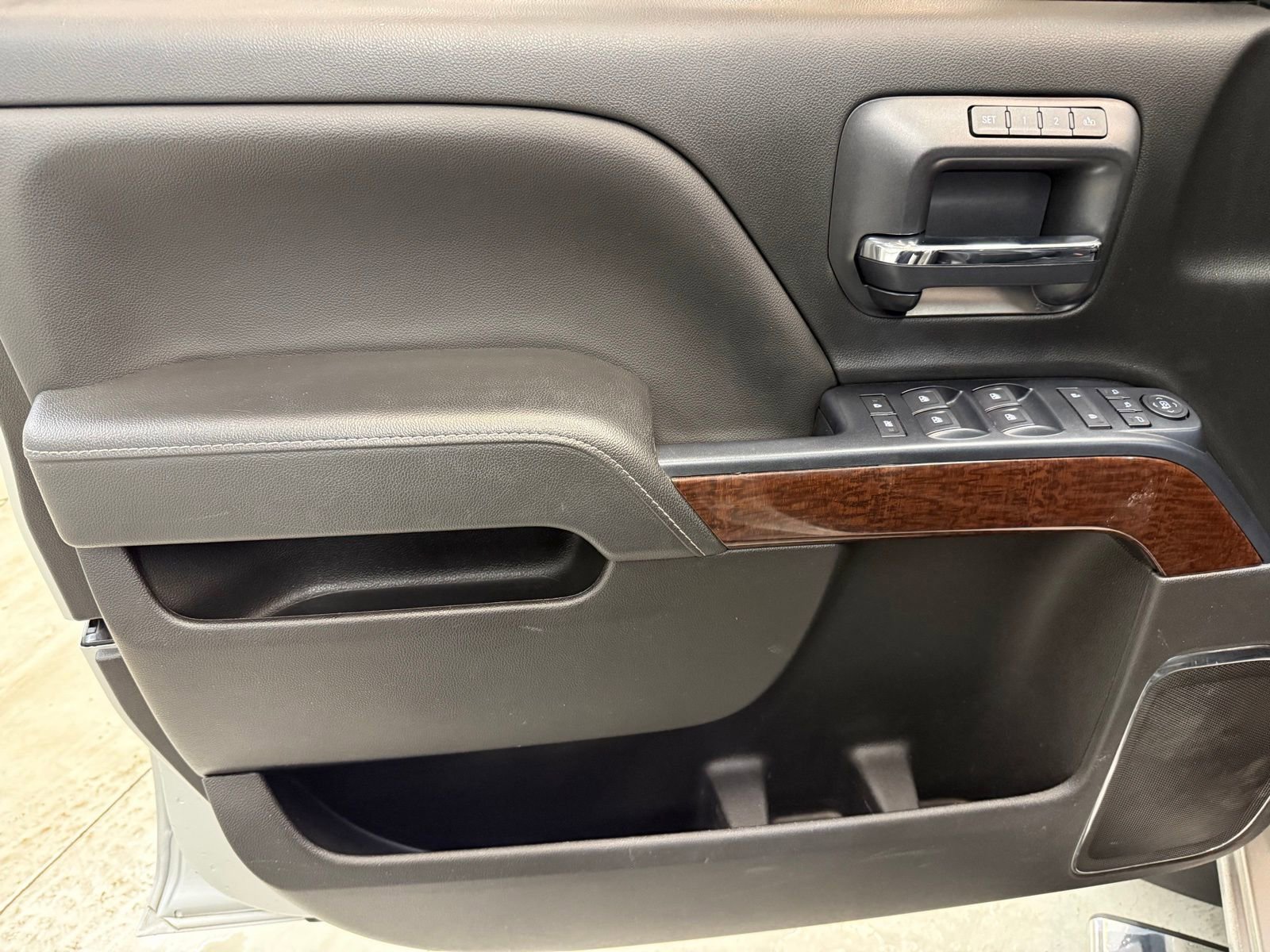 Used 2018 GMC Sierra 2500 SLT w/ Snow Plow Prep Package image 12