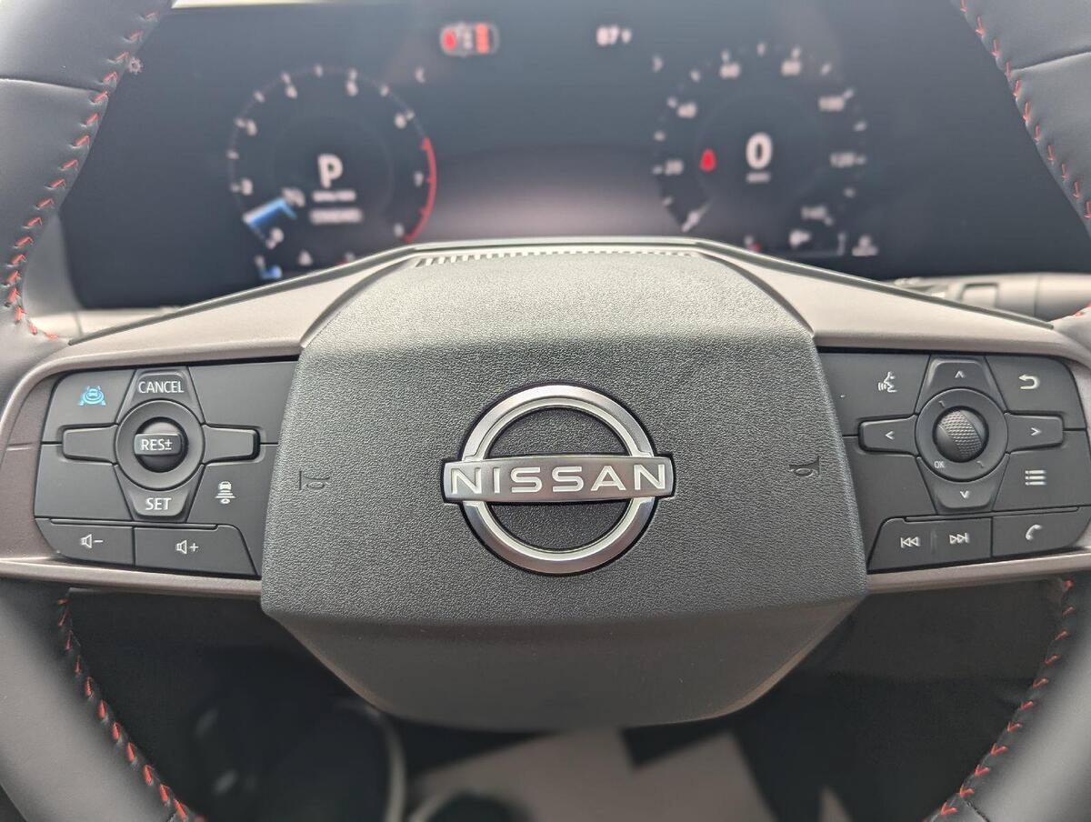 New 2026 Nissan Sentra SR w/ SR Premium Package FWD image 20