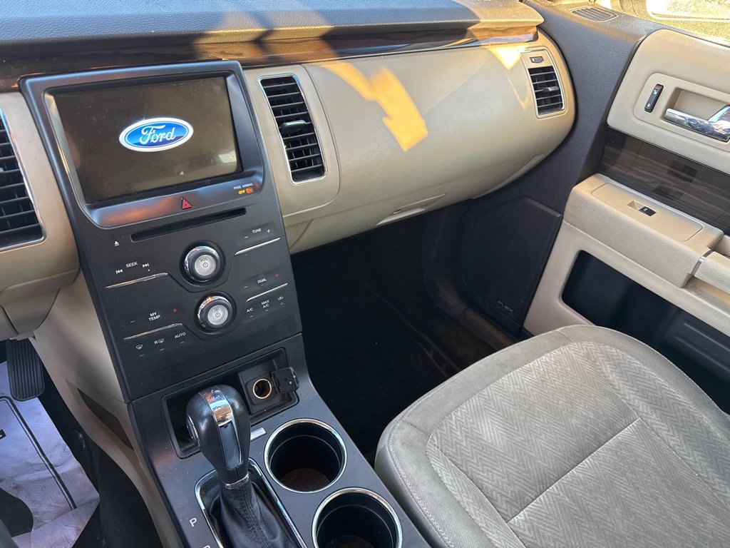 Used 2018 Ford Flex SEL AWD/4WD image 17