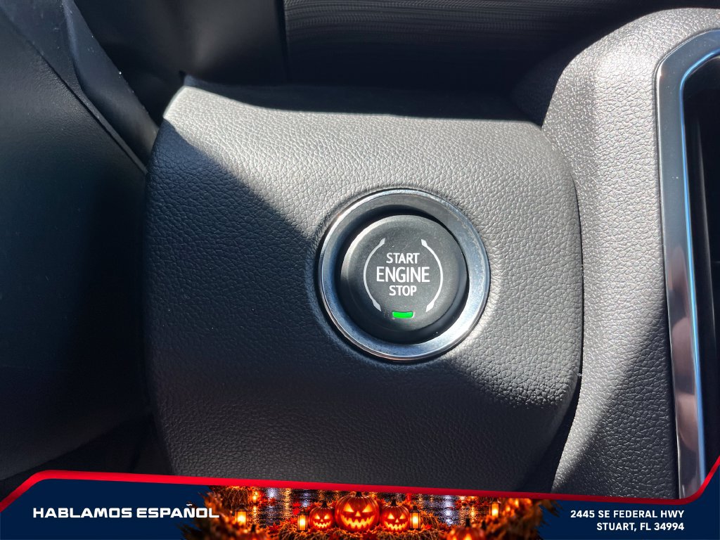 Used 2026 GMC Acadia Elevation w/ Elevation Premium Package FWD image 29