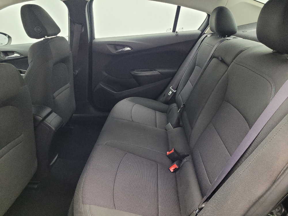 Used 2016 Chevrolet Cruze LT w/ Convenience Package image 18