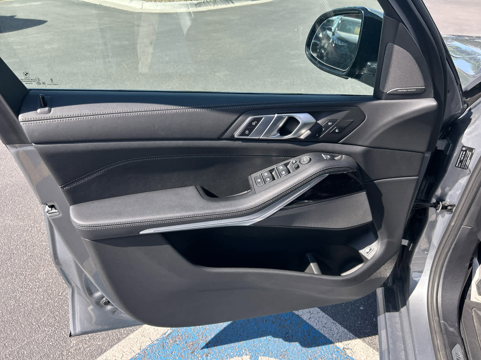 Used 2024 BMW X5 xDrive50e w/ M Sport Package image 19