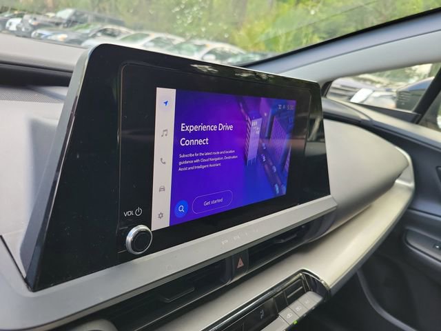 Used 2024 Toyota Prius LE image 18