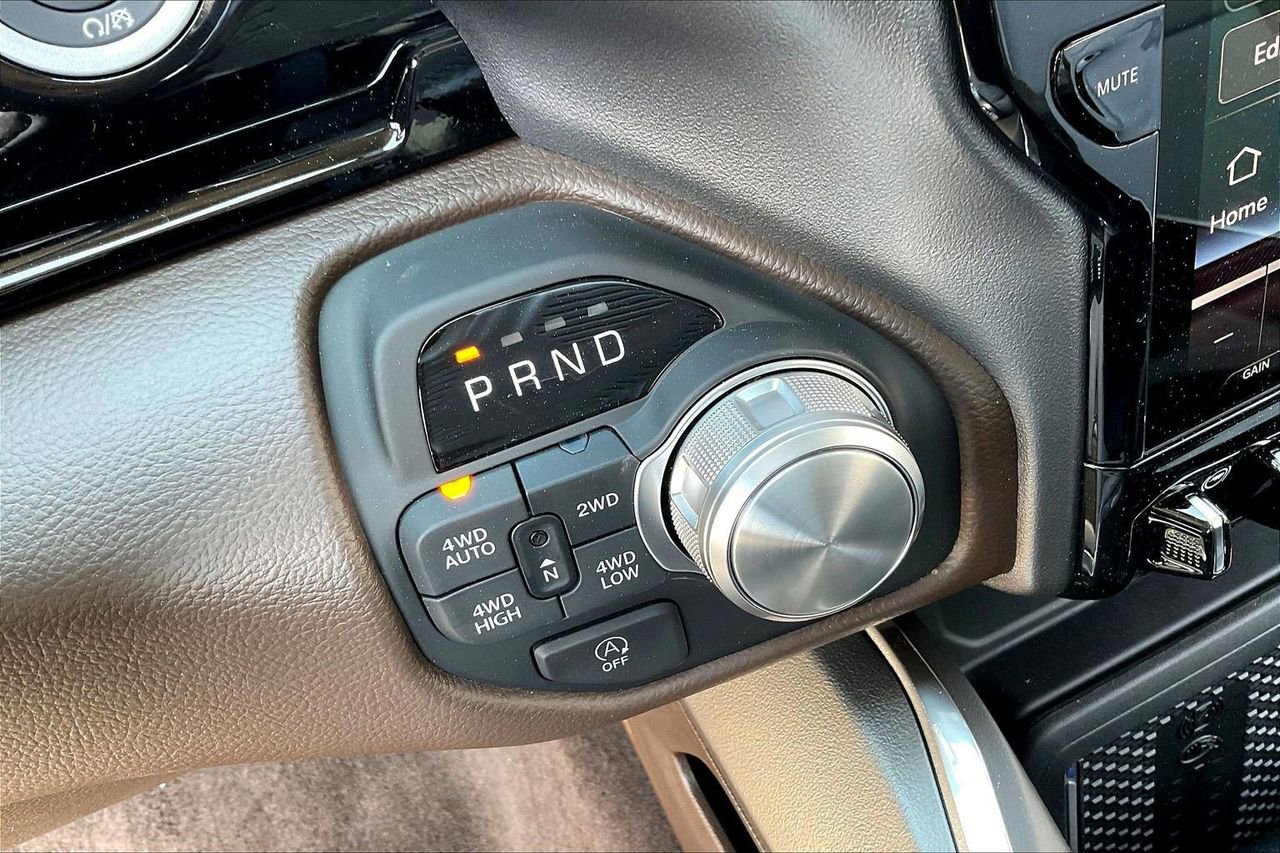 New 2026 RAM 1500 Laramie AWD/4WD image 29