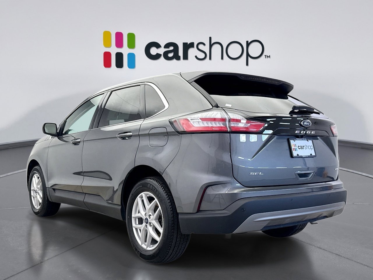 Used 2022 Ford Edge SEL w/ Convenience Package image 3